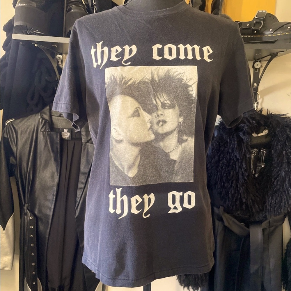 R13 tee